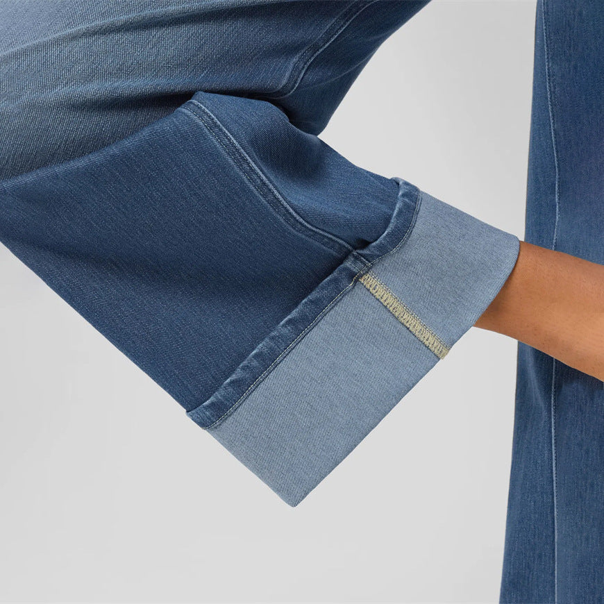 High-Waist Jeans