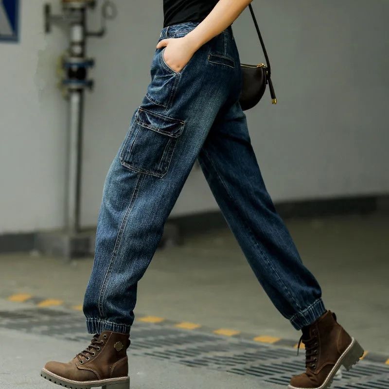 High-Waist Jeans
